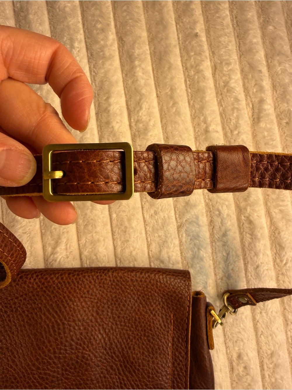 Portland Leather Chestnut Brown Pebbled Leather Crossbody - Picture 6 of 11